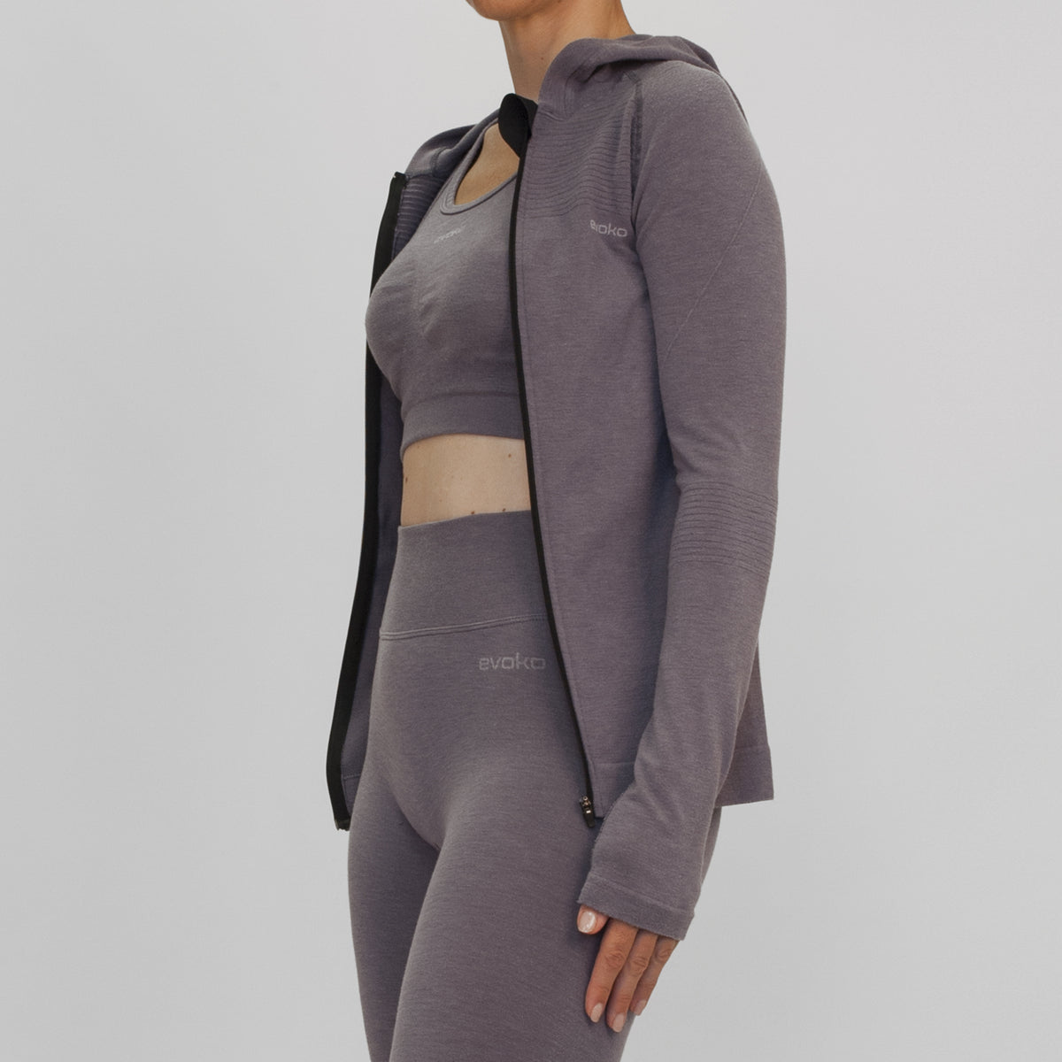 EVOKO LIBELLULA&lt;br&gt;Felpa con zip&lt;br&gt;&lt;i&gt;grigio&lt;/i&gt;